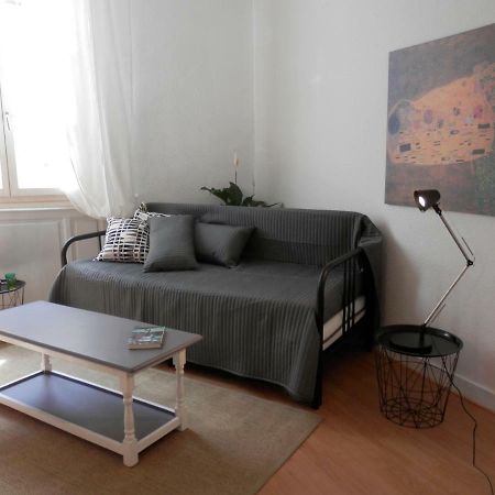 Couette Et Cafe Cyrano Apartamento Bergerac Exterior foto