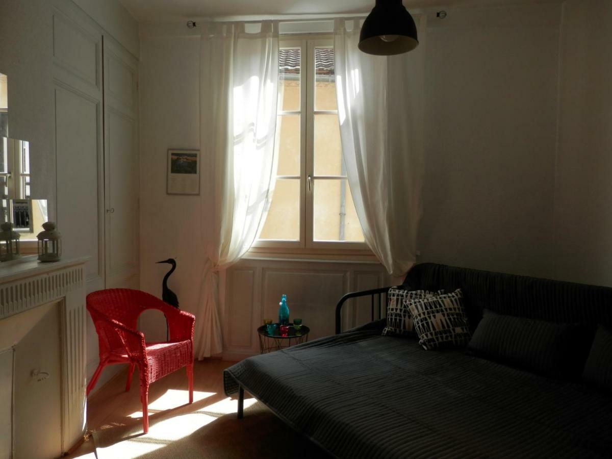 Couette Et Cafe Cyrano Apartamento Bergerac Exterior foto