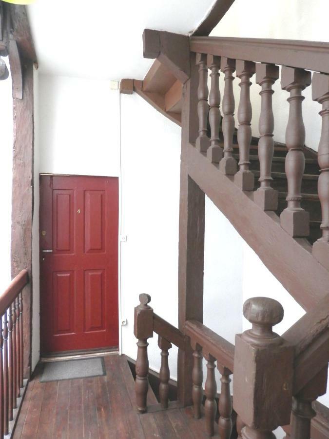 Couette Et Cafe Cyrano Apartamento Bergerac Exterior foto