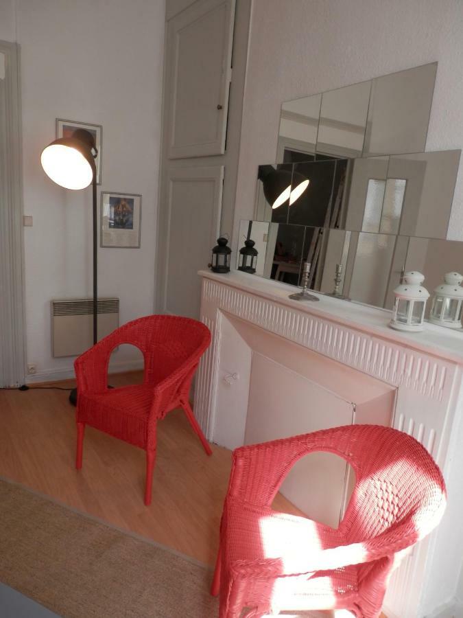 Couette Et Cafe Cyrano Apartamento Bergerac Exterior foto