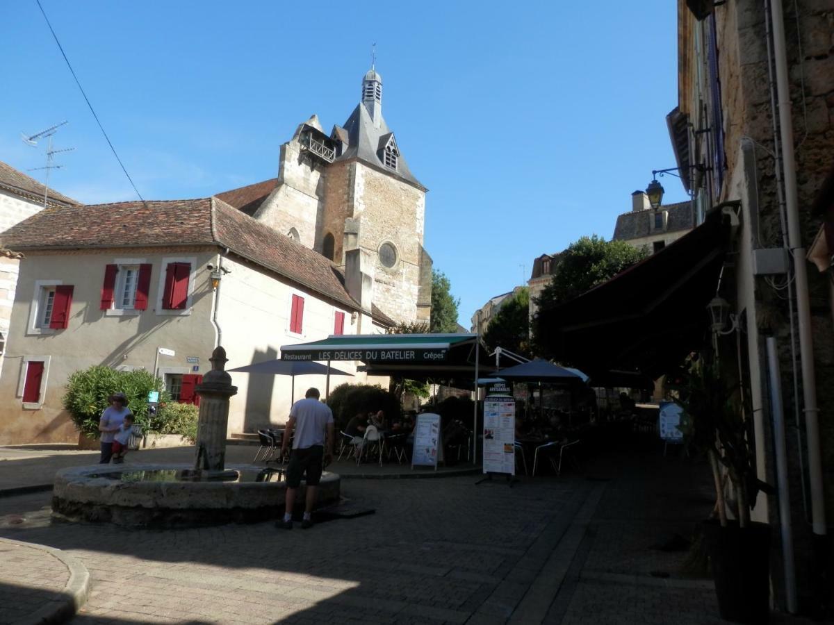 Couette Et Cafe Cyrano Apartamento Bergerac Exterior foto