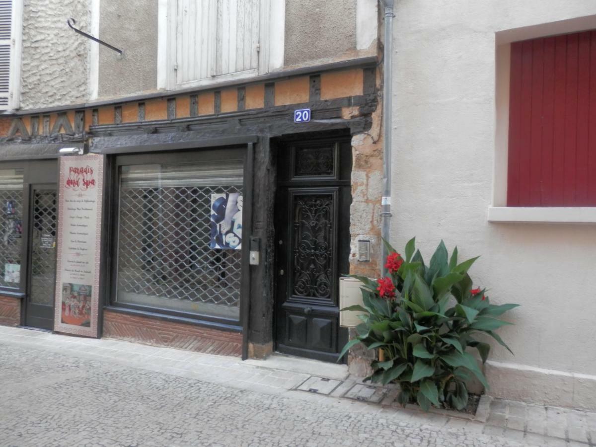 Couette Et Cafe Cyrano Apartamento Bergerac Exterior foto